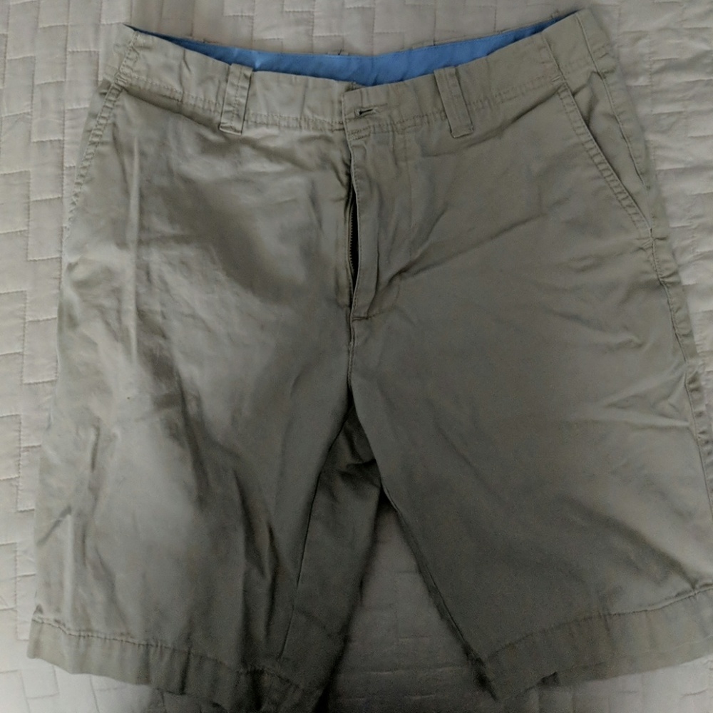 Kahki shorts